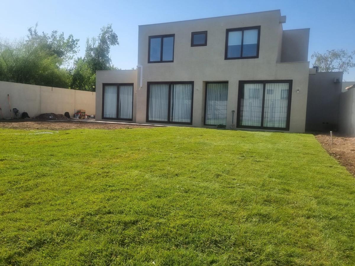 El patio terminado.
